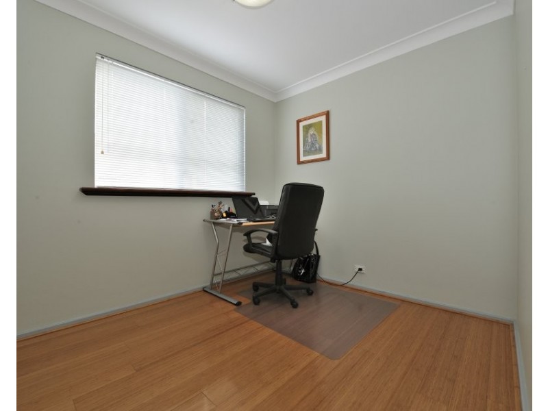 1 / 8  LEONORA STREET, Como WA 6152