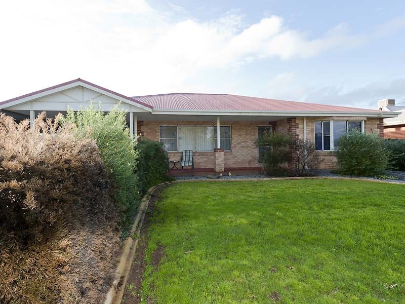 18 Strathalbyn Way, Gingin WA 6503