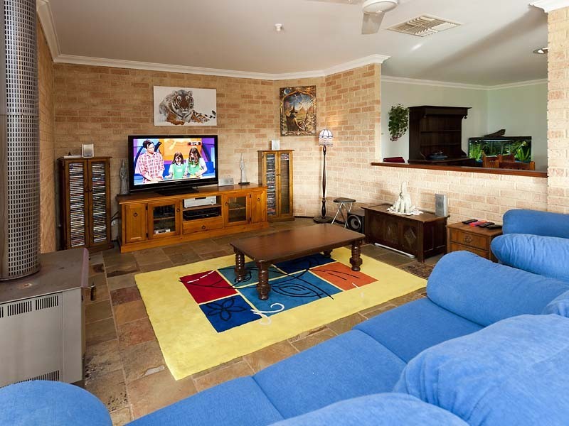 18 Strathalbyn Way, Gingin WA 6503