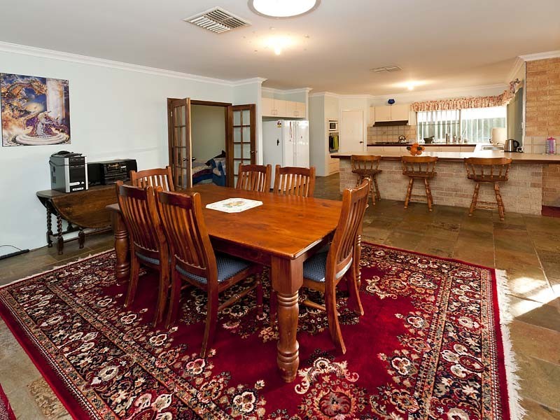 18 Strathalbyn Way, Gingin WA 6503