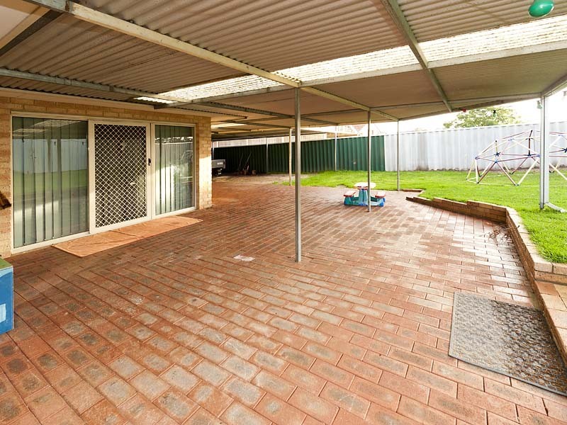 18 Strathalbyn Way, Gingin WA 6503