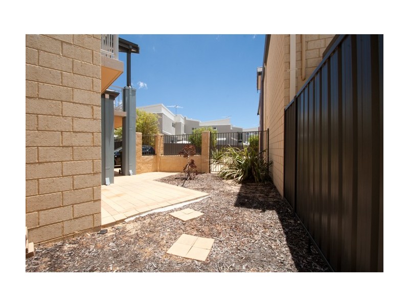 6/191 Rockingham Beach Road, Rockingham WA 6168