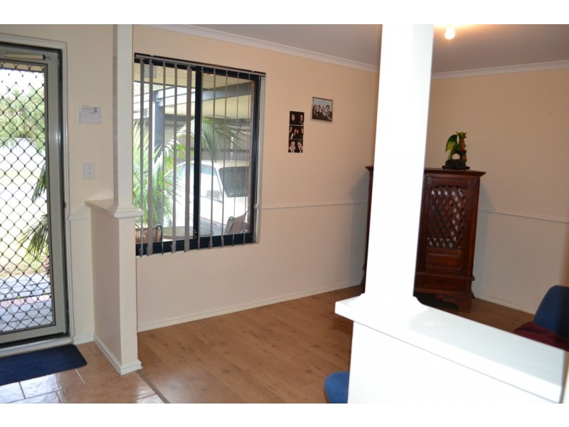 28 Benbecula Loop, Port Kennedy WA 6172
