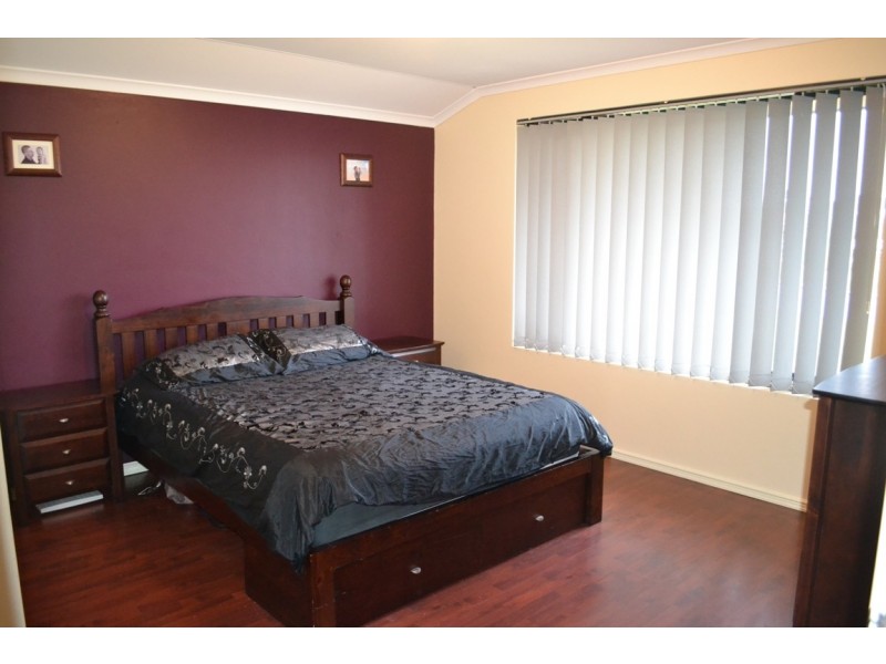 28 Benbecula Loop, Port Kennedy WA 6172