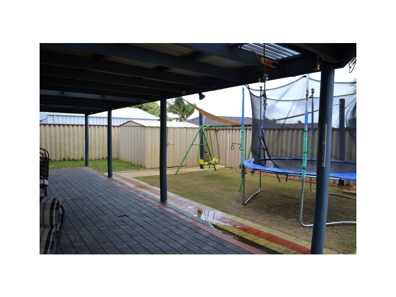 28 Benbecula Loop, Port Kennedy WA 6172