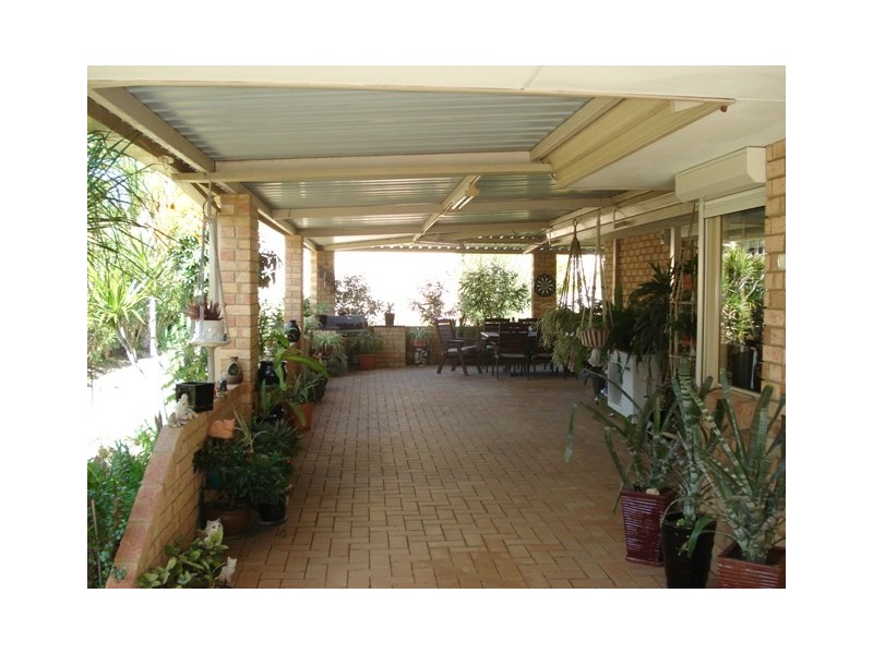 20 Tuart Ridge, Parmelia WA 6167