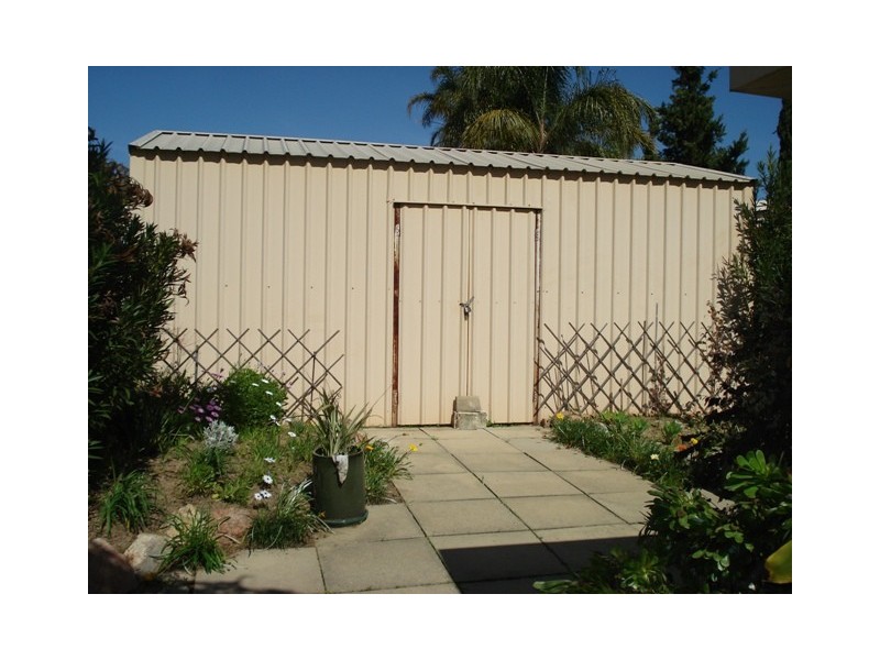 20 Tuart Ridge, Parmelia WA 6167