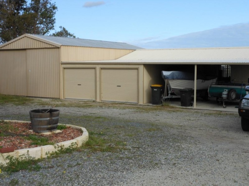 466  Karnup Road, Hopeland WA 6125