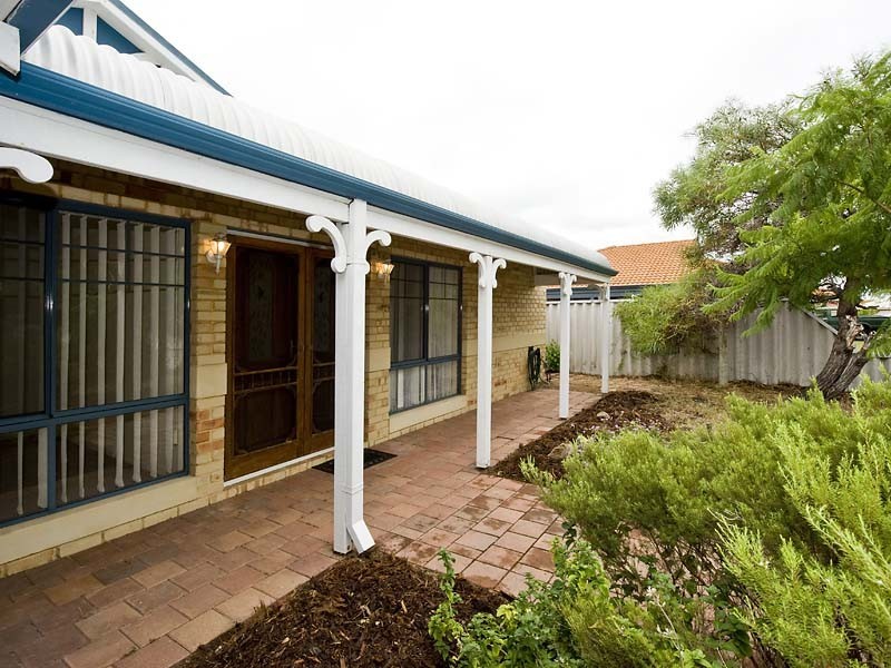 6 Salmon Crescent, Warnbro WA 6169