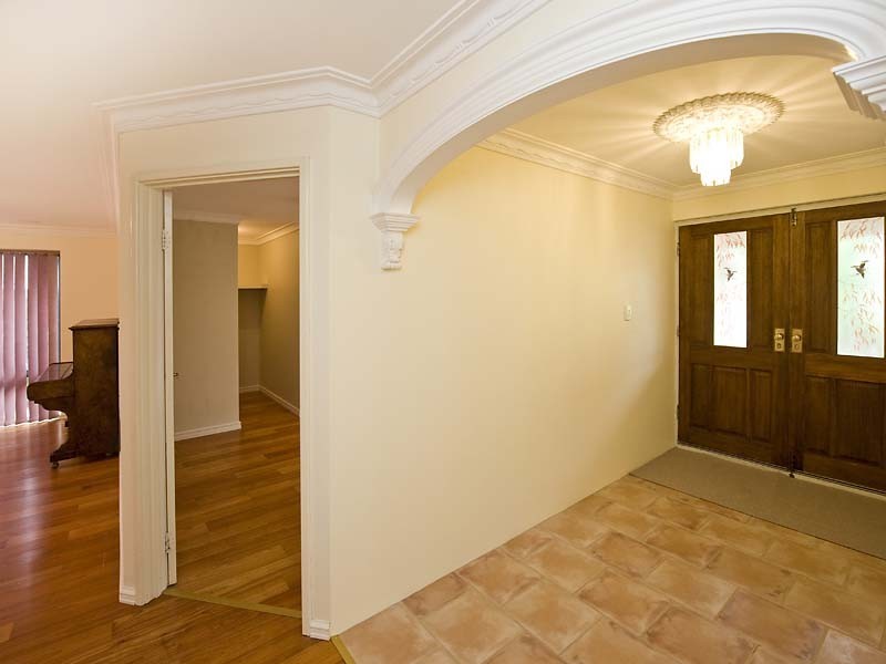 6 Salmon Crescent, Warnbro WA 6169