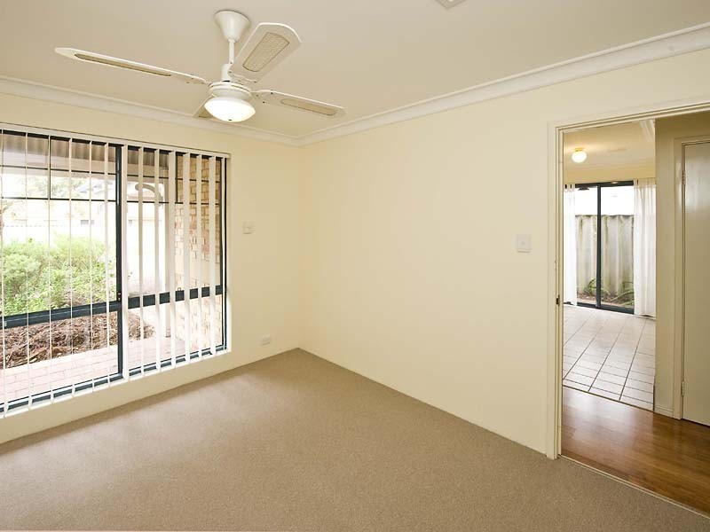 6 Salmon Crescent, Warnbro WA 6169