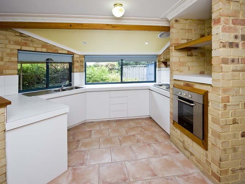 6 Salmon Crescent, Warnbro WA 6169