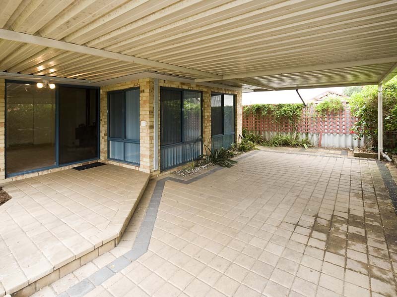 6 Salmon Crescent, Warnbro WA 6169