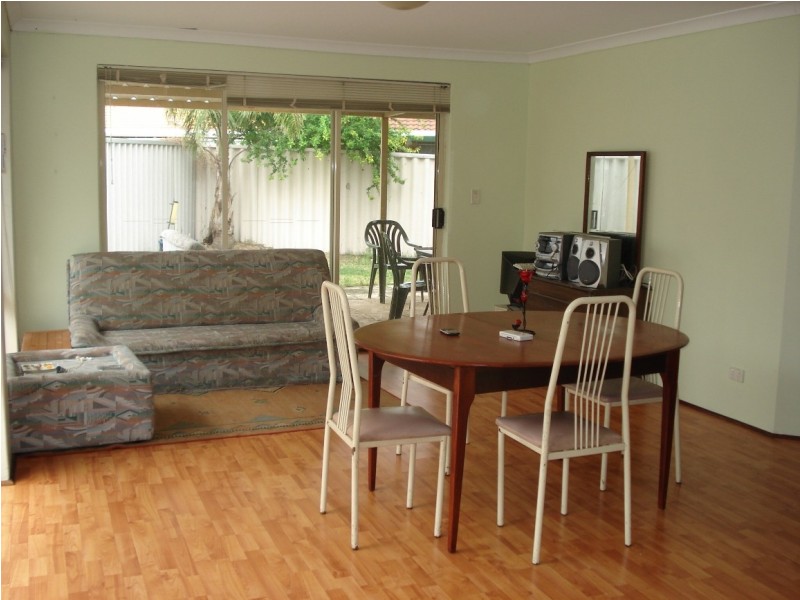 18 Chungking Gve, Stratton WA 6056