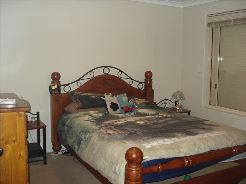 18 Chungking Gve, Stratton WA 6056