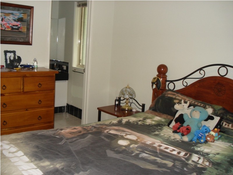 18 Chungking Gve, Stratton WA 6056