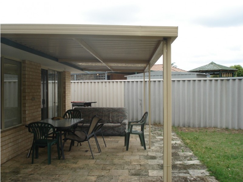 18 Chungking Gve, Stratton WA 6056