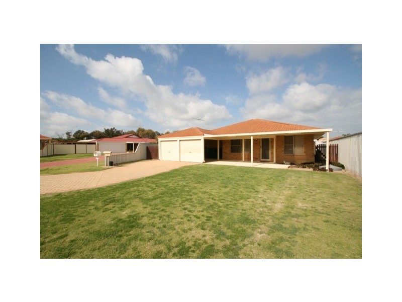 8 Narooma Close, Waikiki WA 6169