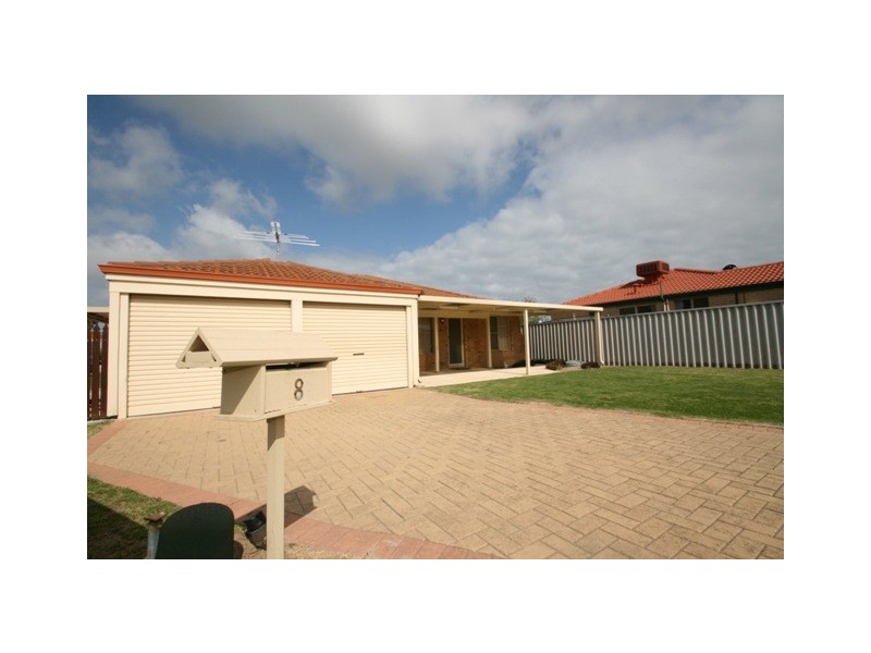 8 Narooma Close, Waikiki WA 6169