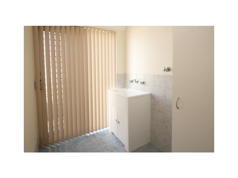 8 Narooma Close, Waikiki WA 6169