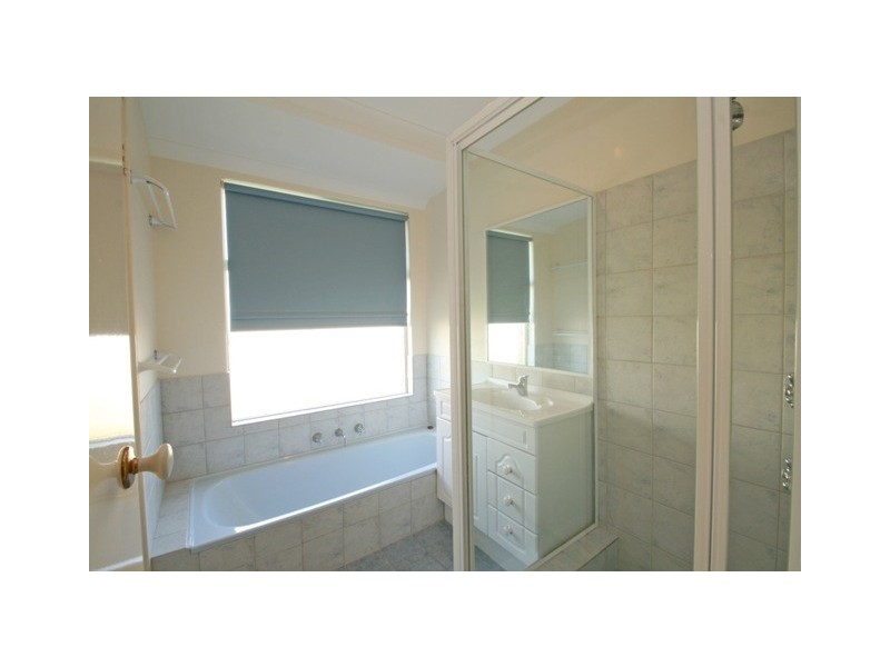 8 Narooma Close, Waikiki WA 6169