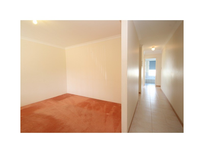 8 Narooma Close, Waikiki WA 6169