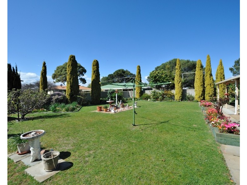 4 Tulley Court, Rockingham WA 6168