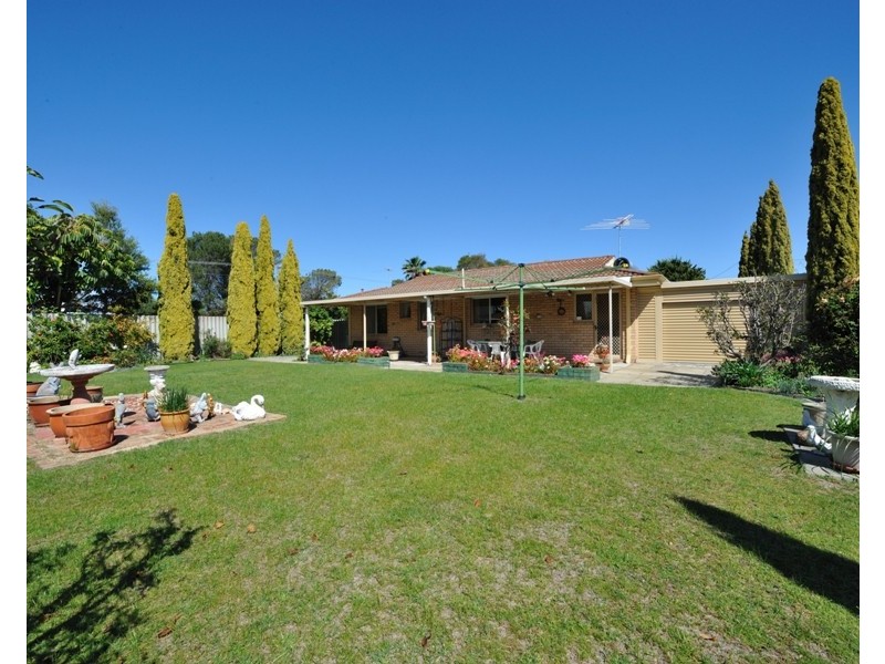 4 Tulley Court, Rockingham WA 6168