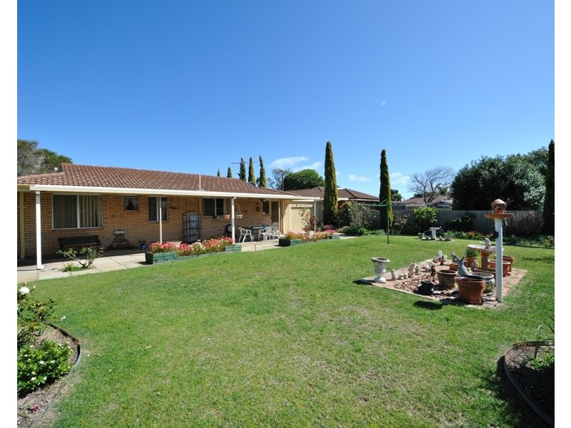 4 Tulley Court, Rockingham WA 6168