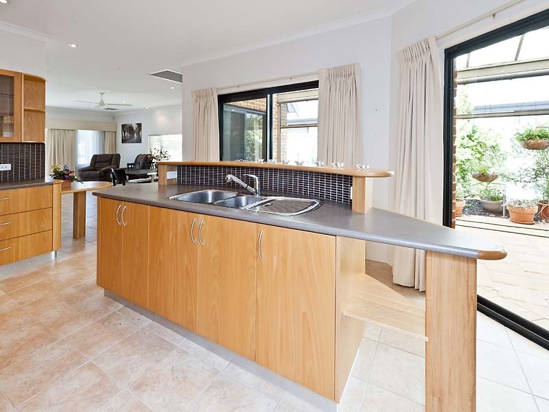 19 Chinchilla Parkway, Port Kennedy WA 6172