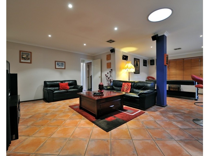 5  Dundas Court, Waikiki WA 6169