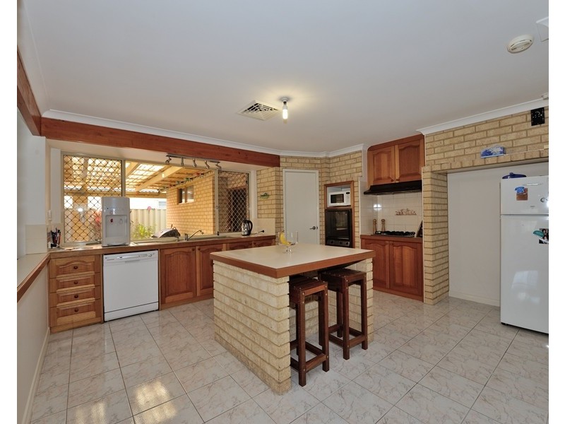 27 Keel Cove, Waikiki WA 6169