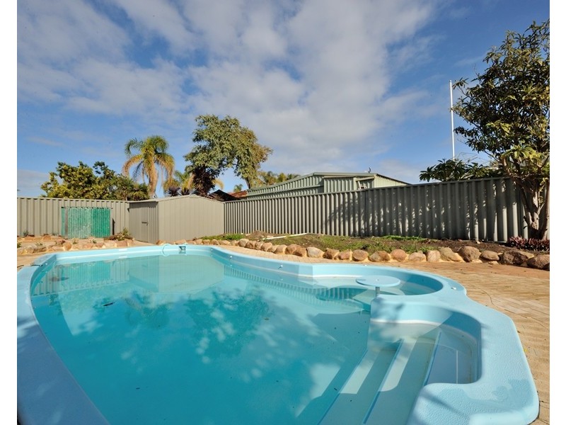 27 Keel Cove, Waikiki WA 6169