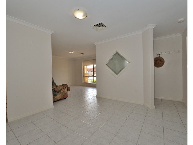 27 Keel Cove, Waikiki WA 6169