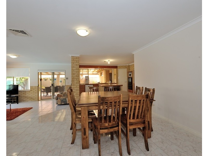 27 Keel Cove, Waikiki WA 6169