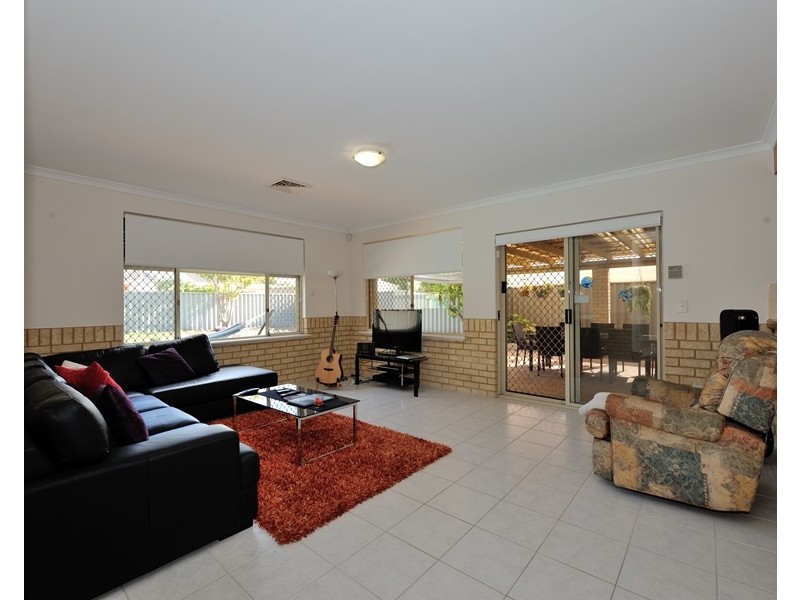 27 Keel Cove, Waikiki WA 6169