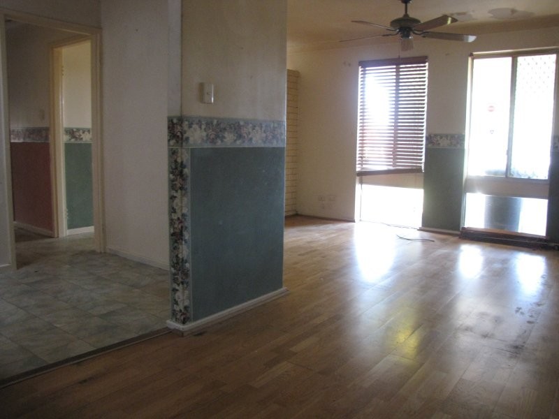 82 KURRAJONG ROAD, Safety Bay WA 6169