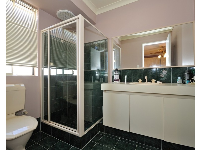 39 Orleans Dve, Port Kennedy WA 6172