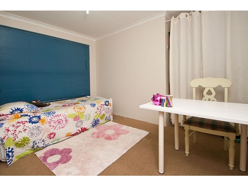 7 Roscommon Crescent, Orelia WA 6167
