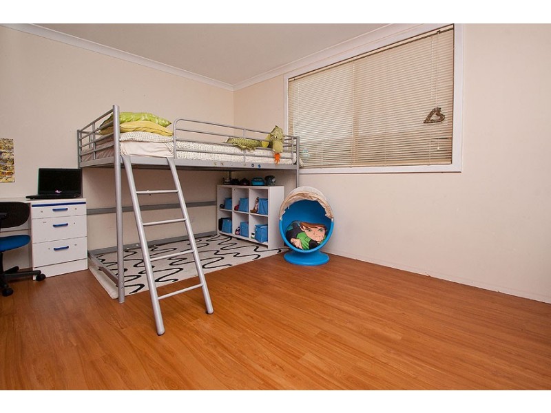 7 Roscommon Crescent, Orelia WA 6167