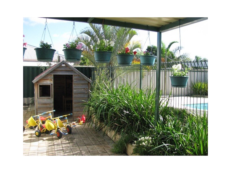7 Roscommon Crescent, Orelia WA 6167