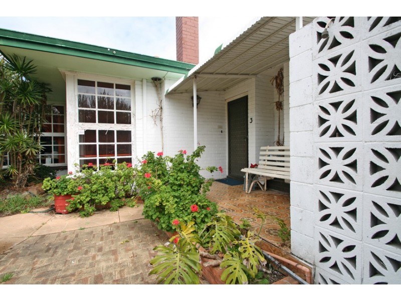 3 Delphinus Pl, Rockingham WA 6168