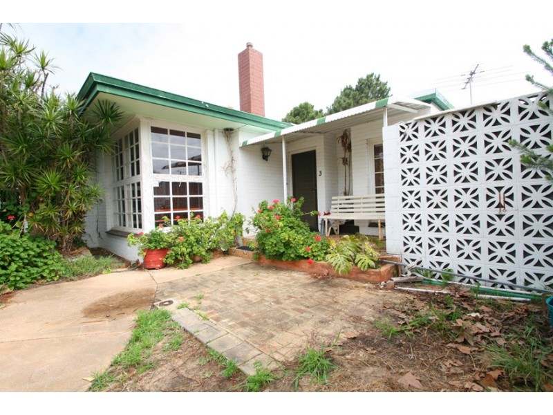 3 Delphinus Pl, Rockingham WA 6168