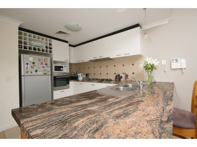 30/17 Rockingham Beach Road, Rockingham WA 6168