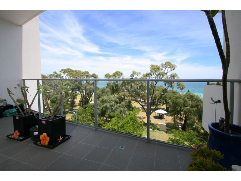 30/17 Rockingham Beach Road, Rockingham WA 6168