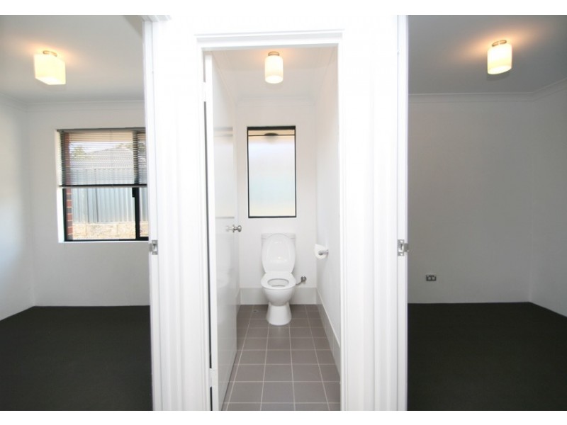 2 Chertsey Way, Wellard WA 6170