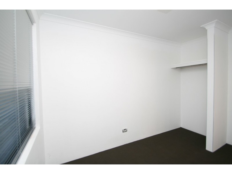 2 Chertsey Way, Wellard WA 6170