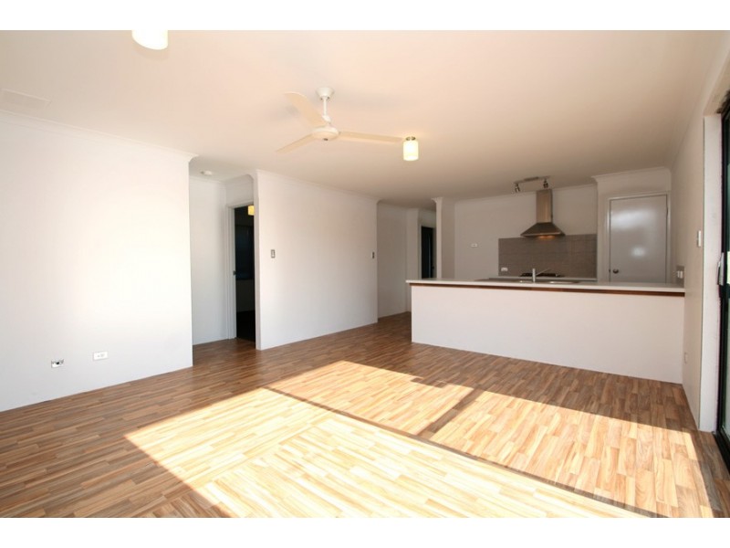 2 Chertsey Way, Wellard WA 6170