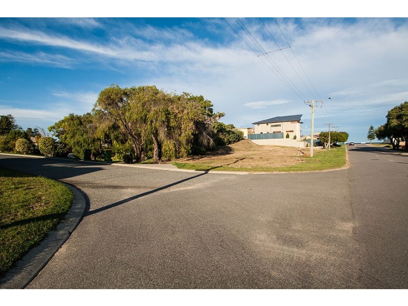 3 Coventry Road, Shoalwater WA 6169