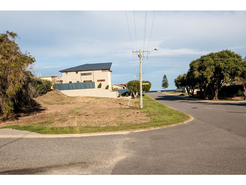 3 Coventry Road, Shoalwater WA 6169